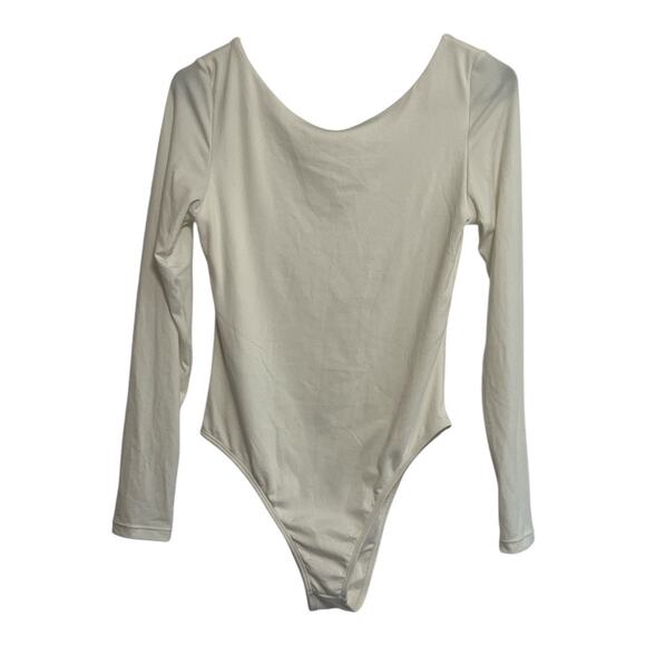 NANAMACS Long Sleeve Scoop Back Bodysuit Womens Size Medium Cream Pull On Soft - Picture 1 of 4